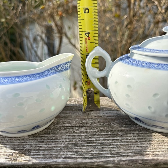 Rice Grain Blue and White Creamer and Sugar- Complements Rice Flower Pattern - Picture 12 of 15